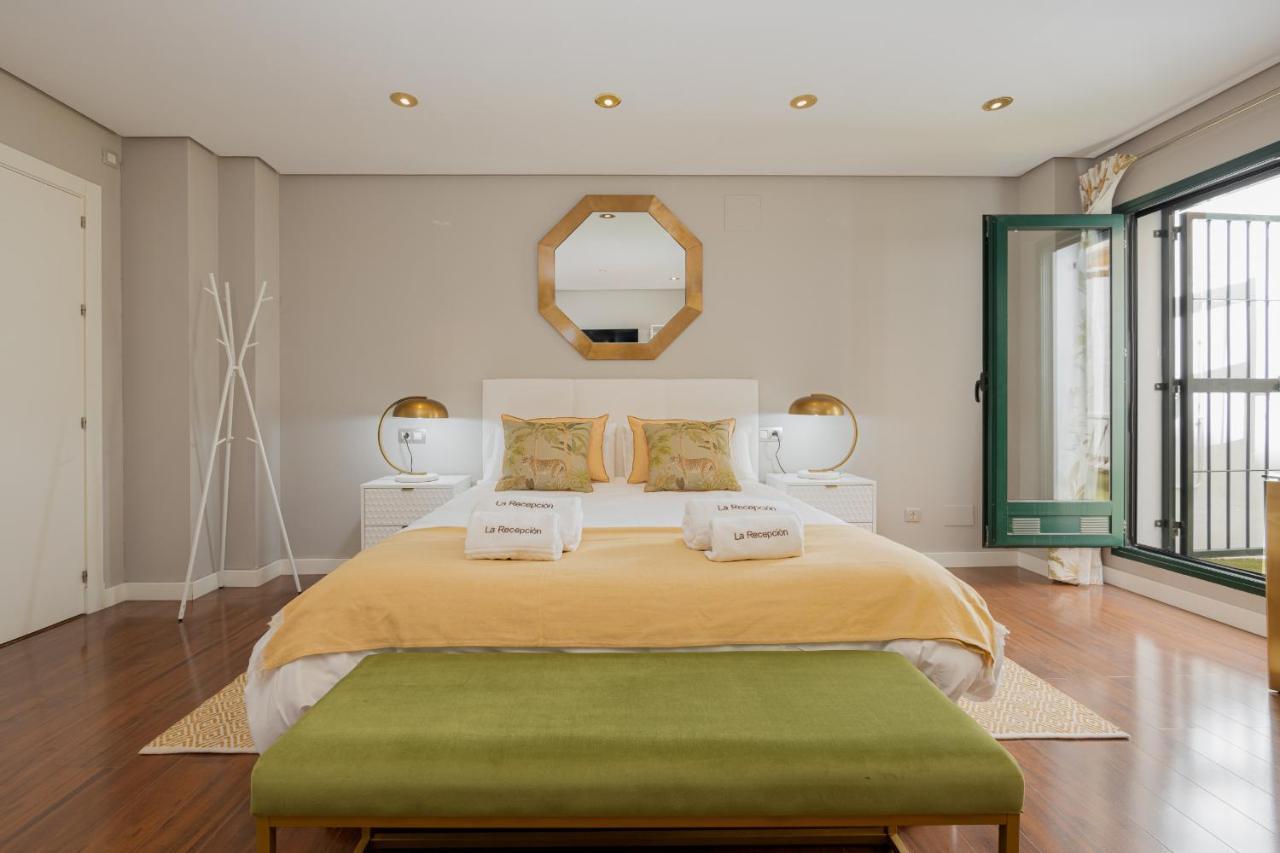 Апартаменти C30 Deluxe Studio With Terrace Into Cathedral Square Малага Екстер'єр фото